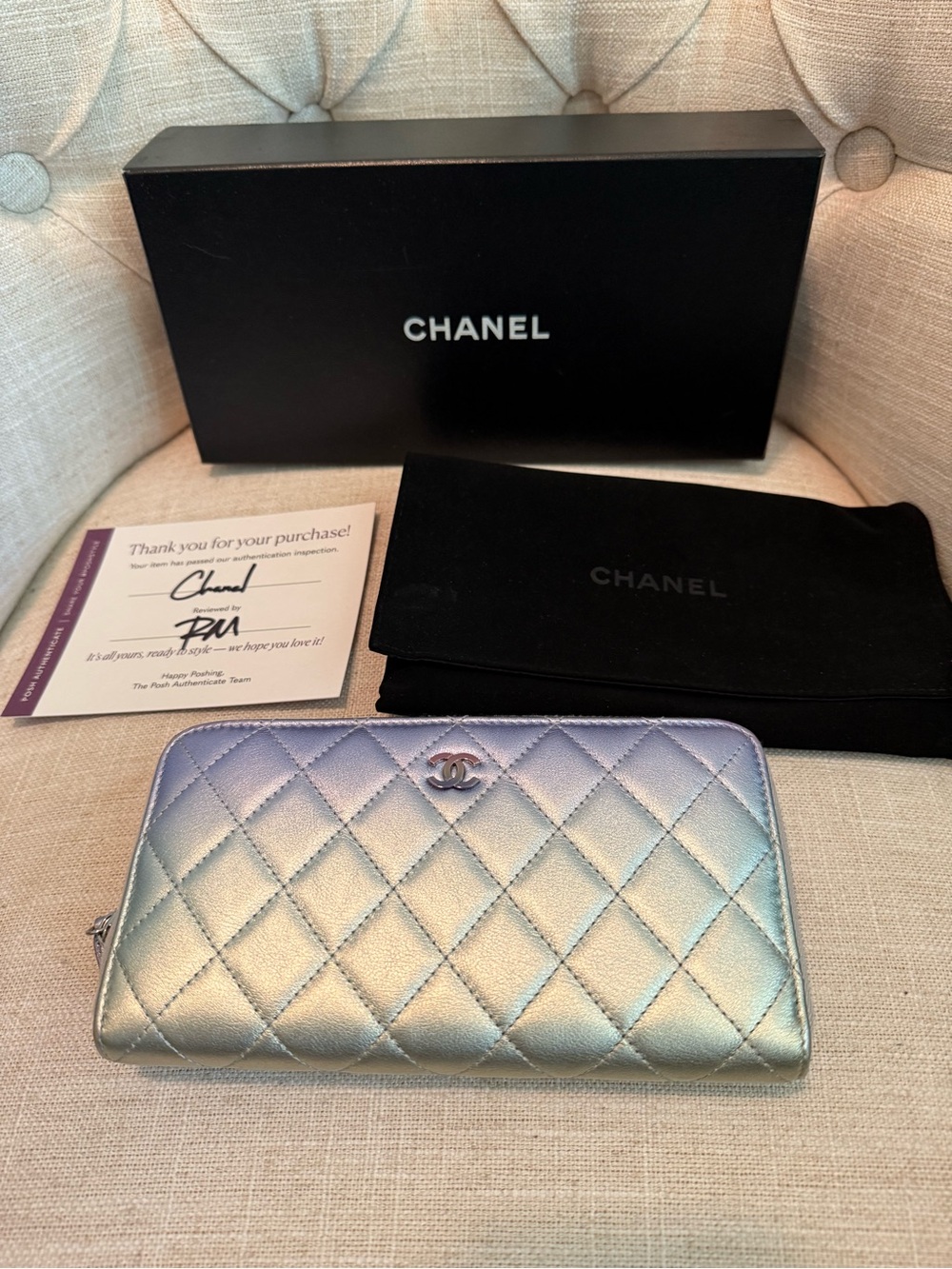 CHANEL Iridescent Quilted Zip Wallet - Silver with Blue Sheen
